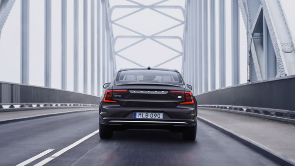 Volvo S90 Removed From Website: वोल्वो एस90 कंपनी की भारतीय वेबसाइट से हटी, बिक्री हुई बंद