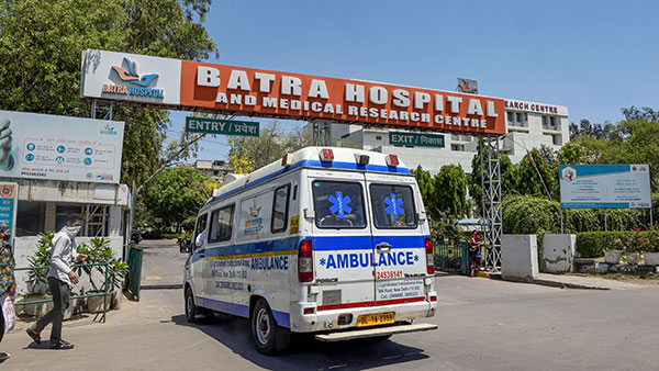 ICMR ने जारी की नई ट्रैवल एडवाइजरी, बिना कोरोना लक्षण के यात्रियों को टेस्ट जरूरी नहीं ICMR ने जारी की नई ट्रैवल एडवाइजरी, बिना कोरोना लक्षण के यात्रियों को टेस्ट जरूरी नहीं