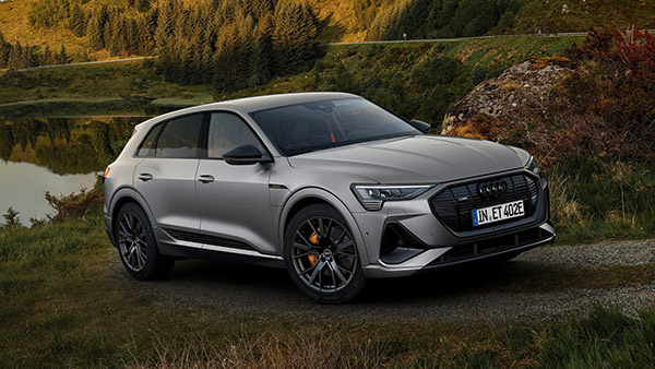 Audi e-Tron व e-Tron Sportback S Line का ब्लैक एडिशन हुआ पेश, जानें क्या है खास फीचर्स