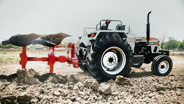 छोटे किसानों की मदद के लिए आगे आई Tractor Company, खेती के लिए किराए पर देगी ट्रैक्टर छोटे किसानों की मदद के लिए आगे आई Tractor Company, खेती के लिए किराए पर देगी ट्रैक्टर