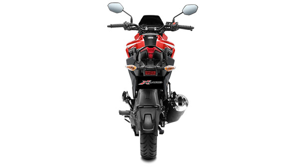 Honda X-Blade बाइक पर मिल रहा है 3500 रुपये तक का Cashback, जानें क्या है ऑफर