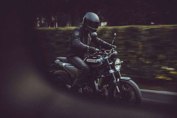 Husqvarna Svartpilen 125 Production: हस्कवरना स्वार्टपिलेन 125 का उत्पादन हुआ शुरू, यूरोप में होगा एक्सपोर्ट