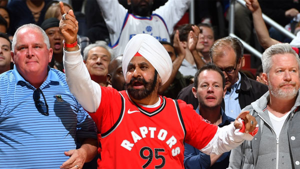 भारतीय-मूल का कार सेल्समैन एनबीए के 'हाल ऑफ फेम' में हुआ शामिल, जानिये नव भाटिया की यह प्रेरक कहानी