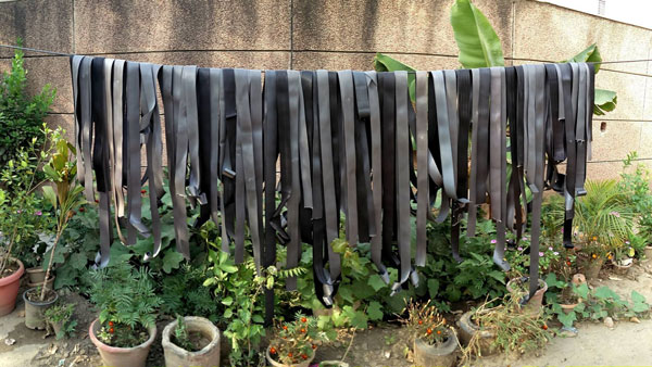 कार के Seatbelt को रीसायकल कर बनाया जाता है हैंड बैग! जानें इस स्टार्टअप की कहानी