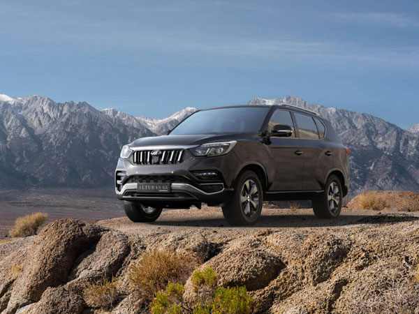 Mahindra ने UK में खोला नया डिजाइन सेंटर, इलेक्ट्रिक कारों पर होगा काम Mahindra ने UK में खोला नया डिजाइन सेंटर, इलेक्ट्रिक कारों पर होगा काम