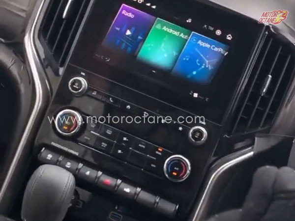 New Mahindra Scorpio Interior Spied: नई महिंद्रा स्कॉर्पियो के इंटीरियर की जानकारी आई सामने, देखें तस्वीरें