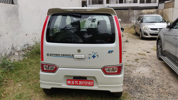 Maruti WagonR EV Spied: मारुति सुजुकी वैगनआर ईवी प्रोडक्शन अवतार में आई नजर, क्या होगी भारत में लॉन्च?