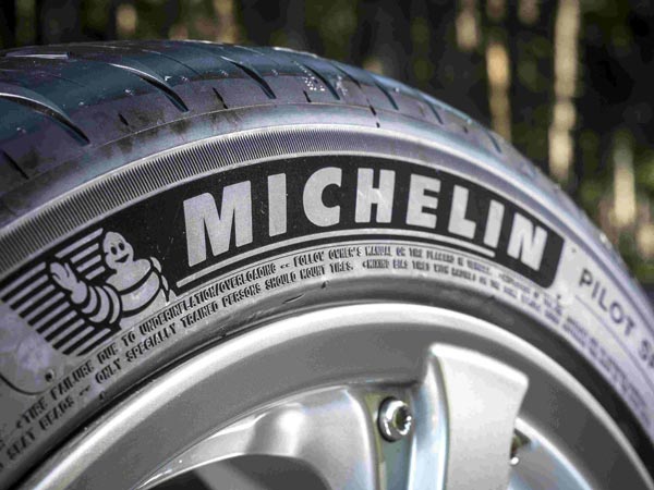 बेकार Plastic Bottles से Michelin कंपनी करेगी Tyres का उत्पादन, जानें क्या है प्रोसेस