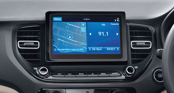 Hyundai Verna Update: हुंडई वरना को मिला वायरलेस एंड्राइड ऑटो, एप्पल कारप्ले, यह वैरिएंट हुआ बंद