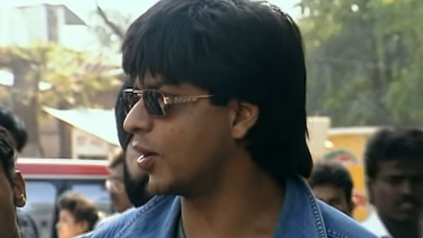 Shahrukh Khan की Mitsubishi Pajero का यह दुर्लभ वीडियो देखा है आपने? नहीं तो देखें यहां Shahrukh Khan की Mitsubishi Pajero का यह दुर्लभ वीडियो देखा है आपने? नहीं तो देखें यहां