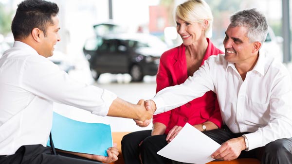 अगर सही समय पर नहीं बेचेंगे अपनी Used Car, तो उठानी पड़ सकती हैं ये परेशानियां