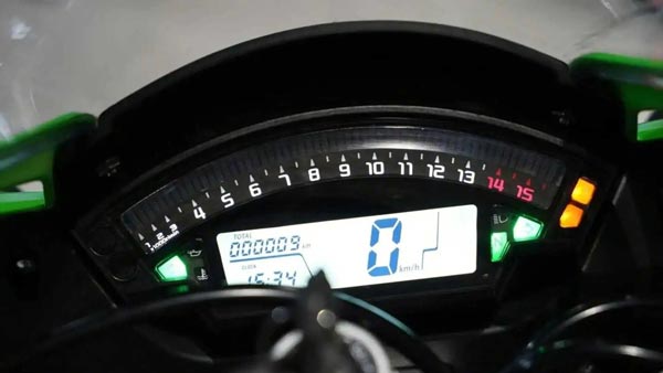 China में बनाई गई लोकप्रिय Kawasaki Ninja ZX-10R की नकल, नहीं बता पाएंगे दोनों में अंतर