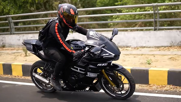 Yamaha R15 V3.0 को मॉडिफाई कर दिया R1M जैसा लुक, पहले से ज्यादा लग रही है स्पोर्टी