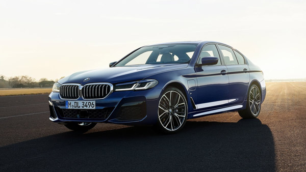 BMW 5 Series फेसलिफ्ट 24 जून को होगी भारत में लाॅन्च, जानें खासियतें