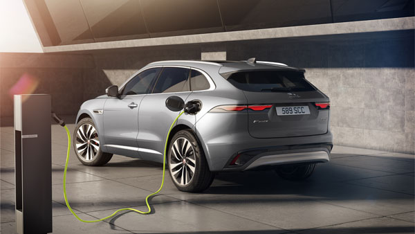 Jaguar India ने शुरू की नई F-Pace SVR की बुकिंग, जानें कैसे करा सकते हैं बुक