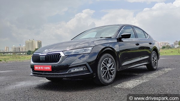 2021 Skoda Octavia Launched In India: नई स्कोडा ऑक्टाविया भारत में 25.99 लाख रुपये में हुई लॉन्च, दो वैरिएंट, एक इंजन विकल्प में उपलब्ध