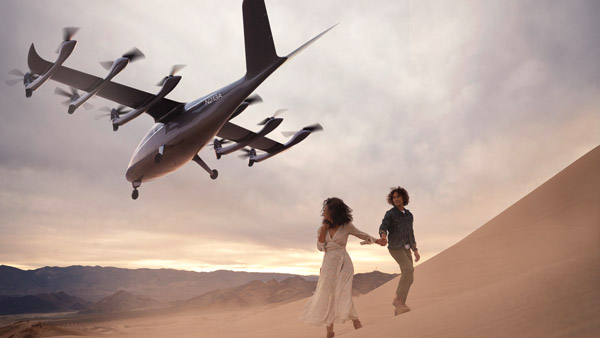 अमेरिकी कंपनी ने पेश की फ्लाइंग टैक्सी, 240 किमी प्रति घंटे की रफ्तार पर भरेगी उड़ान अमेरिकी कंपनी ने पेश की फ्लाइंग टैक्सी, 240 किमी प्रति घंटे की रफ्तार पर भरेगी उड़ान