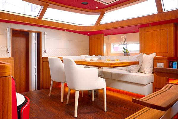 Bentley ने ग्राहक की यॉट से प्रेरित हो बनाई नई Continental GT, जानें क्या है इसमें खास