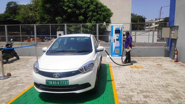 महाराष्ट्र सरकार लाएगी नई इलेक्ट्रिक वाहन नीति, इन 5 शहरों को होगा फायदा महाराष्ट्र सरकार लाएगी नई इलेक्ट्रिक वाहन नीति, इन 5 शहरों को होगा फायदा