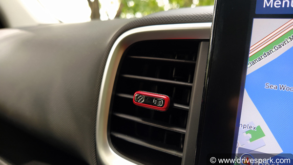 Hyundai Venue Petrol Variant Explained: हुंडई वेन्यू पेट्रोल वैरिएंट: जानें फीचर्स, कीमत, इंजन, रंग जानकारी