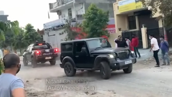 Mahindra Thar और Isuzu D-Max V-Cross के बीच हुआ रस्साकशी का खेल, वीडियो में देखें रिजल्ट Mahindra Thar और Isuzu D-Max V-Cross के बीच हुआ रस्साकशी का खेल, वीडियो में देखें रिजल्ट