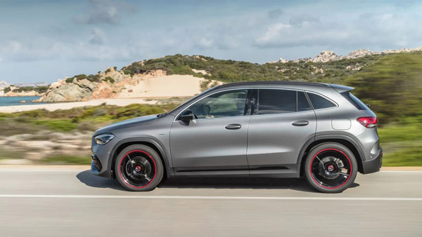 Mercedes-Benz ने लाॅन्च के सिर्फ दो सप्ताह के भीतर बढ़ा दी इस कार की कीमत, अब हो गई इतनी महंगी