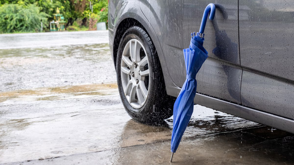 इन 7 Accessories की मदद से इस Monsoon अपनी कार को रखें सुरक्षित, देखें लिस्ट