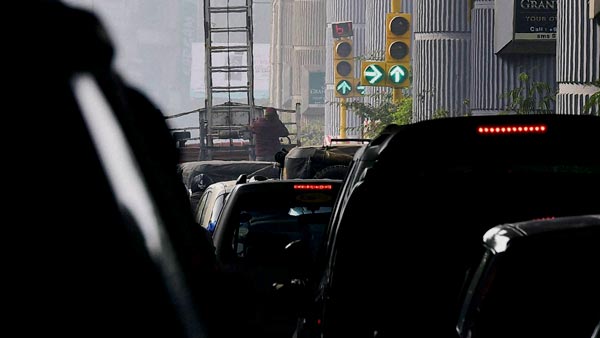 देश में 2025 तक सड़क दुर्घटनाओं में आएगी 50 फीसदी की कमी: नितिन गडकरी