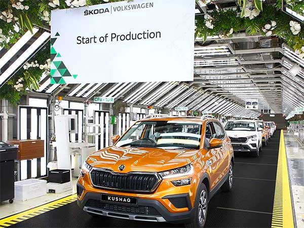 Skoda Kushaq Production Starts: Skoda Kushaq एसयूवी का उत्पादन हुआ शुरू, देखें फैक्ट्री से निकलती पहले यूनिट की झलक