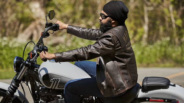 सिख बाइक राइडर्स के लिए हेलमेट का काम करेगी यह पगड़ी, जानें Tough Turban की खासियत