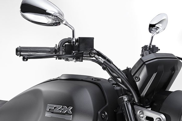 नई Yamaha FZ-X के लिए कंपनी ने पेश कीं एक्सेसरीज की रेंज, जानें क्या हैं कीमत