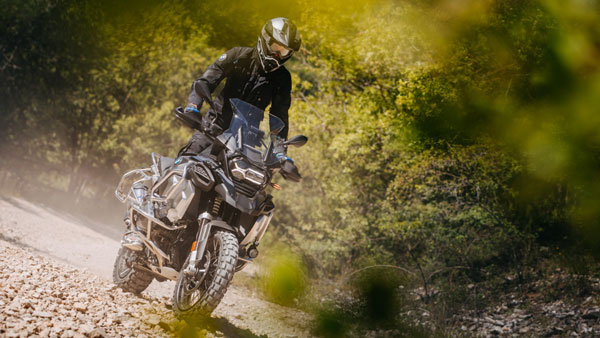 नई बीएमडब्ल्यू आर 1250 जीएस व जीएस एडवेंचर भारत में हुईं लॉन्च, जानें क्या है कीमत व फीचर्स