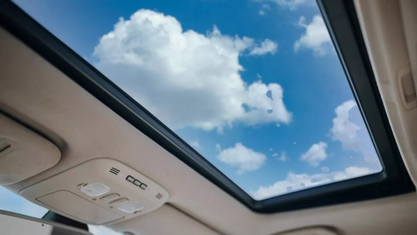 ये हैं वो बेहतरीन फीचर्स जो लग्जरी कारों और मिड-रेंज कारों में हैं कॉमन, देखें लिस्ट