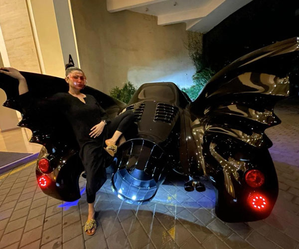 कोरियोग्राफर अहमद खान ने पत्नी को बर्थडे पर गिफ्ट की बैटमोबाइल कार, जानें क्या है खास