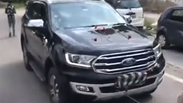 Ford Endeavour के मालिक ने गधे से खिंचवाई अपनी कार, सामने आया घटना का वायरल वीडियो