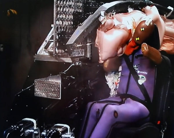 Mahindra XUV700 के क्रैश टेस्ट का वीडियो आया सामने, जानें कितनी सुरक्षित है यह एसयूवी