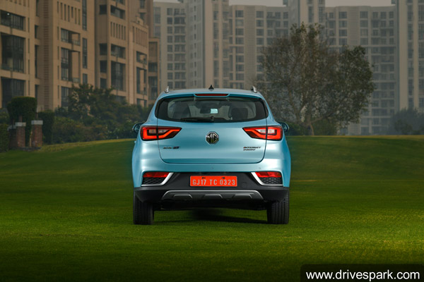 MG ZS EV की कीमत हो सकती है कम, कंपनी लाएगी छोटी बैटरी पैक के साथ