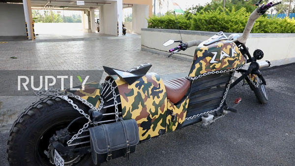 विश्व रिकॉर्ड बनाने वाली इस मॉडिफाइड बाइक को आरटीओ ने किया जब्त, गिनीज बुक में भी दर्ज है नाम विश्व रिकॉर्ड बनाने वाली इस मॉडिफाइड बाइक को आरटीओ ने किया जब्त, गिनीज बुक में भी दर्ज है नाम