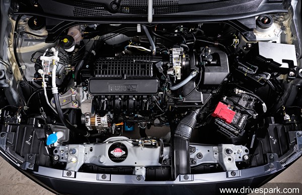 2021 Honda Amaze रिव्यू: डिजाईन, फीचर्स, वैरिएंट, इंजन, माइलेज जानकारी