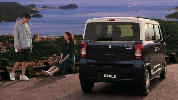 Suzuki WagonR Smile: सुजुकी ने लाॅन्च की स्लाइडिंग दरवाजों वाली मिनी वैन, जानें क्या है खासियत