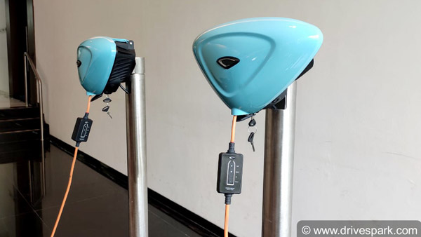 Electric 2-Wheelers सामान्य दो-पहिया वाहनों से हैं ज्यादा बेहतर, यें हैं इसके 5 खास कारण