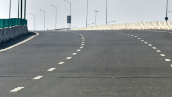 दिल्ली-मुंबई एक्सप्रेवे से 24 घंटे का सफर 12 घंटे में होगा पूरा, जानें कुछ खास बातें