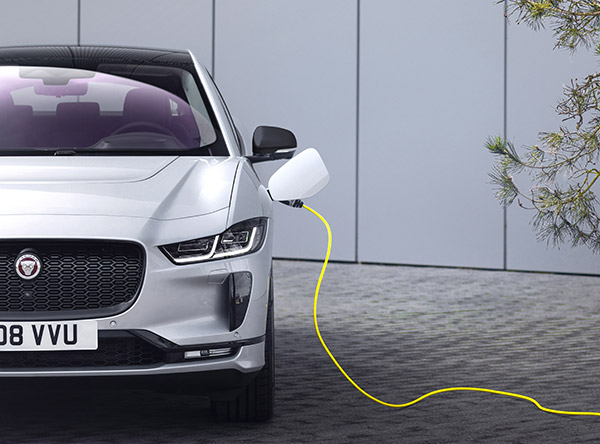 Jaguar I-Pace Black की भारत में बुकिंग हुई शुरू, जल्द ही होगी बाजार में लॉन्च