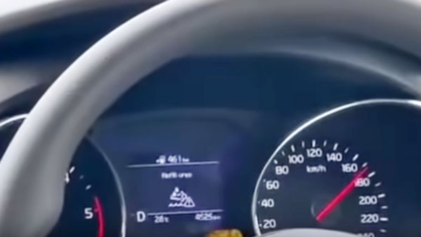 Delhi-Mumbai Expressway पर Nitin Gadkari ने Kia Carnival में किया स्पीड टेस्ट, पहुंची 170 किमी/घंटा