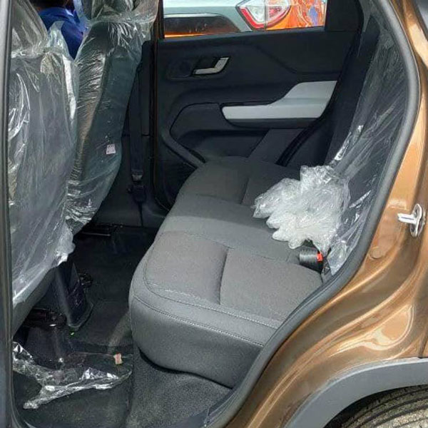 Tata Punch की नई तस्वीरें आई सामने, देखें असल में कैसी दिखती है यह छोटी एसयूवी