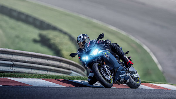 नई 2022 Kawasaki Ninja ZX-6R का हुआ खुलासा, अगले साल भारत में हो सकती है लॉन्च