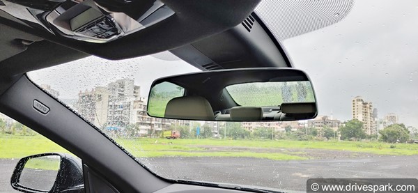 कार के Rear-View Mirror के इतिहास को जानकर आप भी हो जाएंगे हैरान, जानें कैसे हुआ इसका इजाद