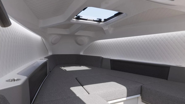 यह इलेक्ट्रिक नाव पानी पर तैरती नहीं बल्कि उड़ती है, जानें कितनी है रेंज और अधिकतम रफ्तार