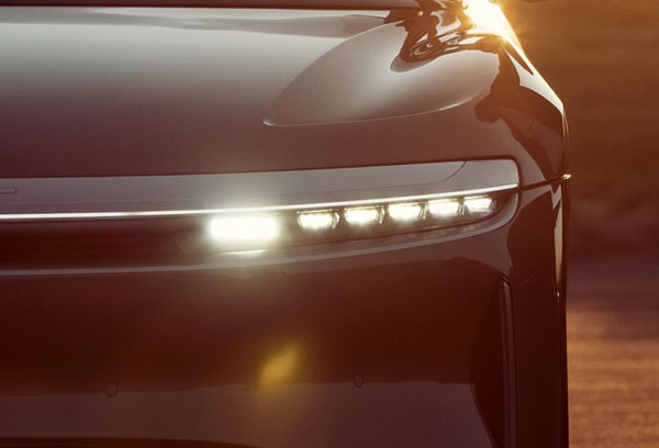 लाॅन्च हुई सबसे ज्यादा रेंज देने वाली इलेक्ट्रिक कार, फुल चार्ज पर चलती है 836 किलोमीटर