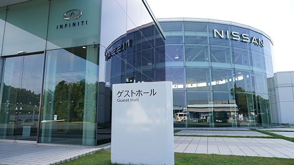 Nissan कार की डिलीवरी का कर रहें हैं इंतजार? आपके लिए है ये जरूरी खबर